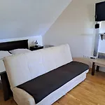 Parma In Self Check - In Penzion Maribor