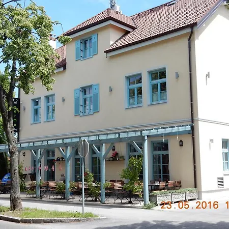 Parma In Self Check - In Vendégház